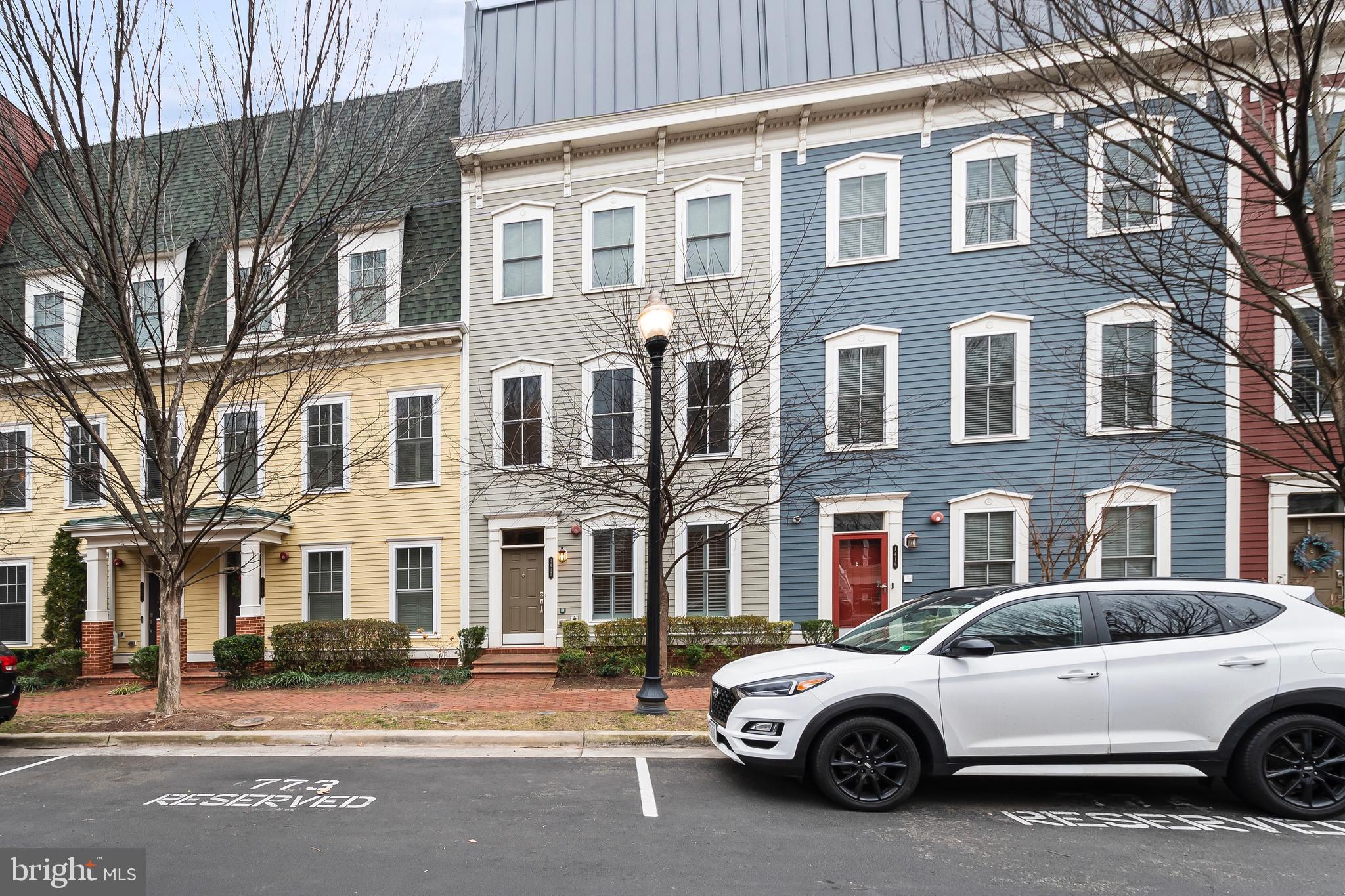 1417 Van Valkenburgh Lane Alexandria, VA 22301 - Photo 2 of 45 a building view
