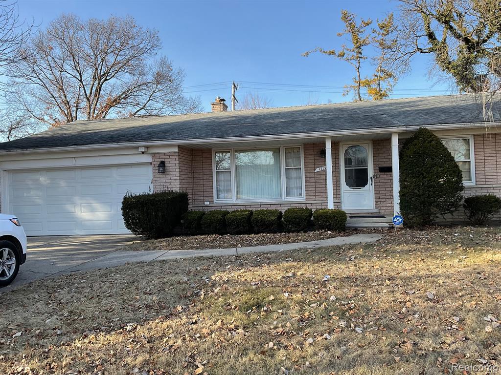 17280 Westhampton Road Southfield, MI 48075 - Photo 1 of 35