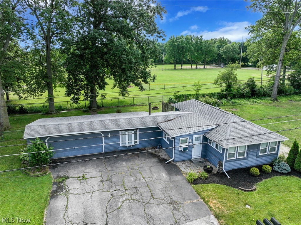 267 Claremont Road Vermilion, OH 44089 - Photo 4 of 38 Gallery Image 4