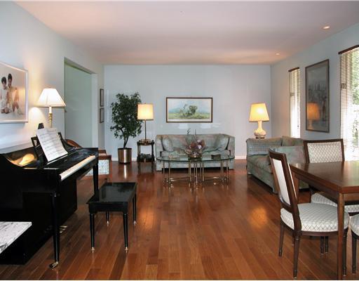 549 Harrogate Road Upper St. Clair, PA 15241 - Photo 5 of 18 Living Room.