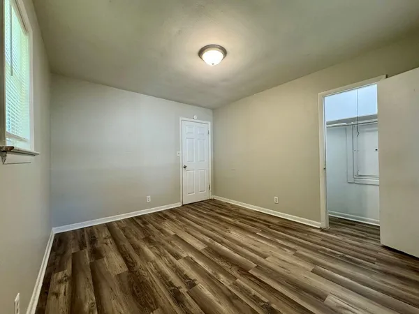 $1,050 | 1014 North Larchmont Drive, Unit B, Chattanooga, TN 37411