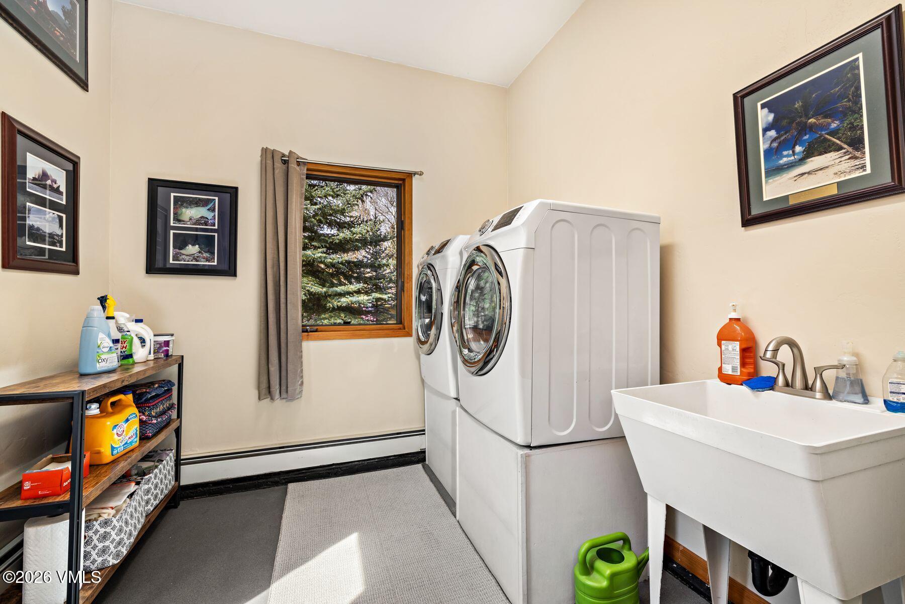 91 Creamery Trail Edwards, CO 81632 - Photo 33 of 44 a utility room with dryer and washer