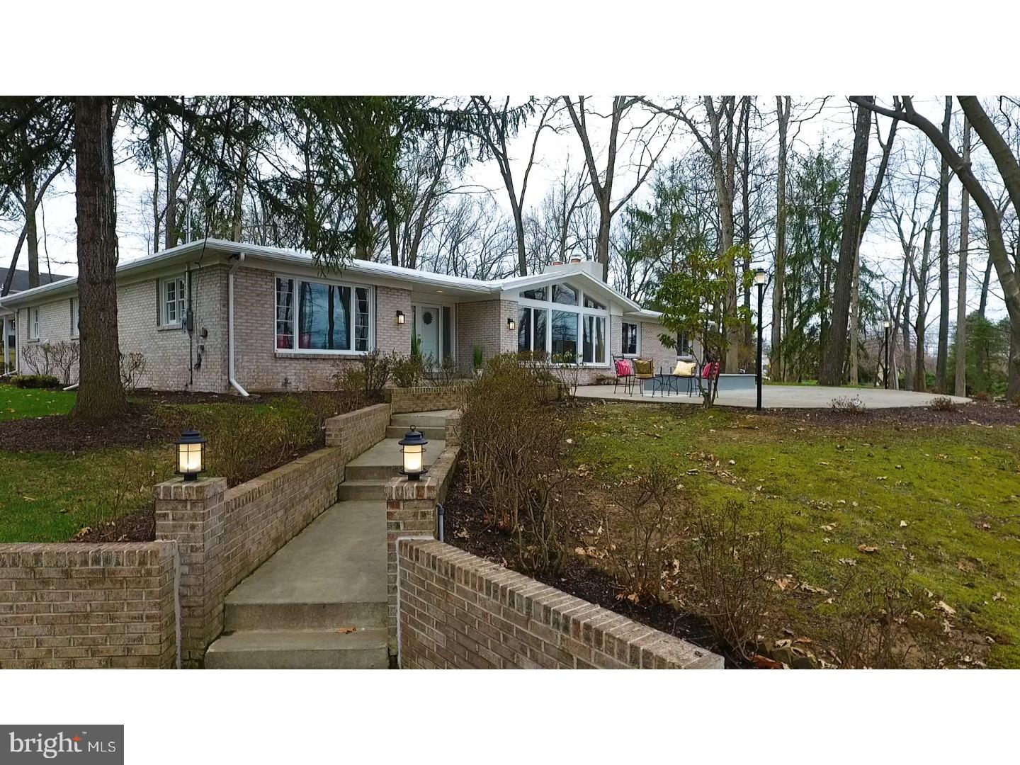 3566 Hecktown Road Bethlehem, PA 18020 - Photo 2 of 25 Gallery Image 2