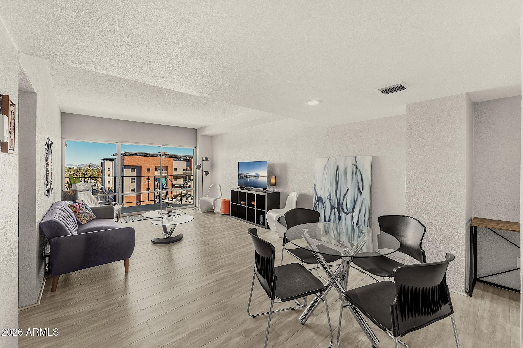 805 North 4th Avenue, Unit 609 Phoenix, AZ 85003 - Photo 3 of 32 6-805 N 4th Ave 609-DSC09926-HDR