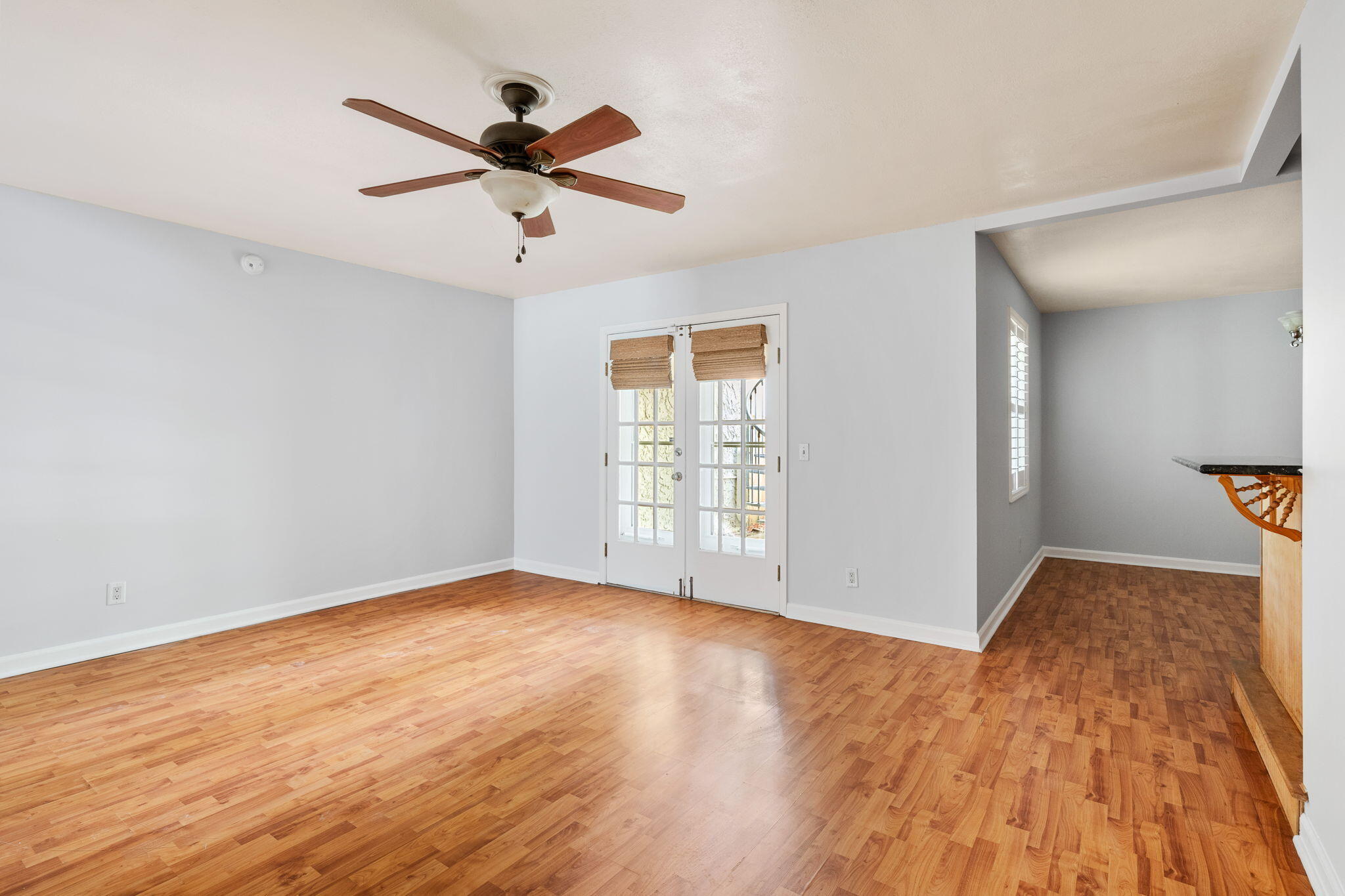32 Meander Row, Unit 8 Charleston, SC 29412 - Photo 6 of 33 Living Room