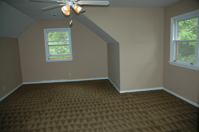 42-w174 Timber Trail St. Charles, IL 60175 - Photo 14 of 21 an empty room with a window