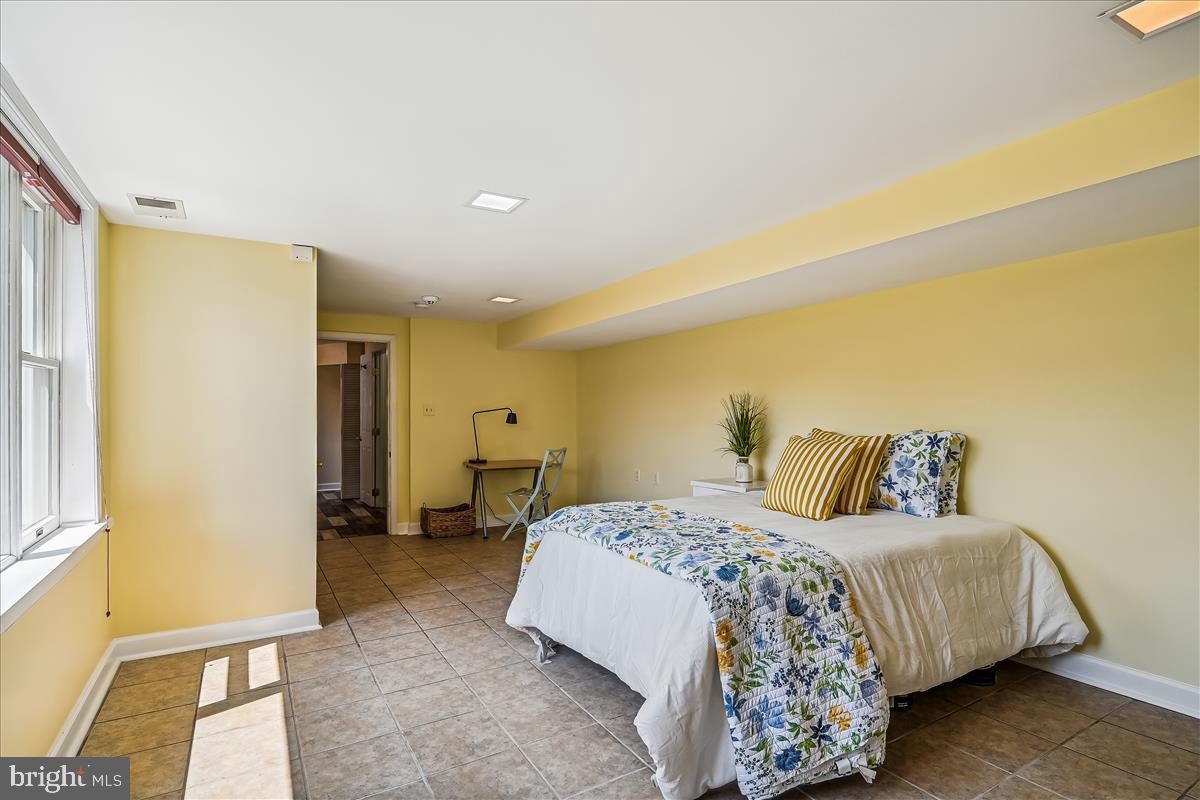 3605 Colony Road Fairfax, VA 22030 - Photo 16 of 78 Primary Bedroom