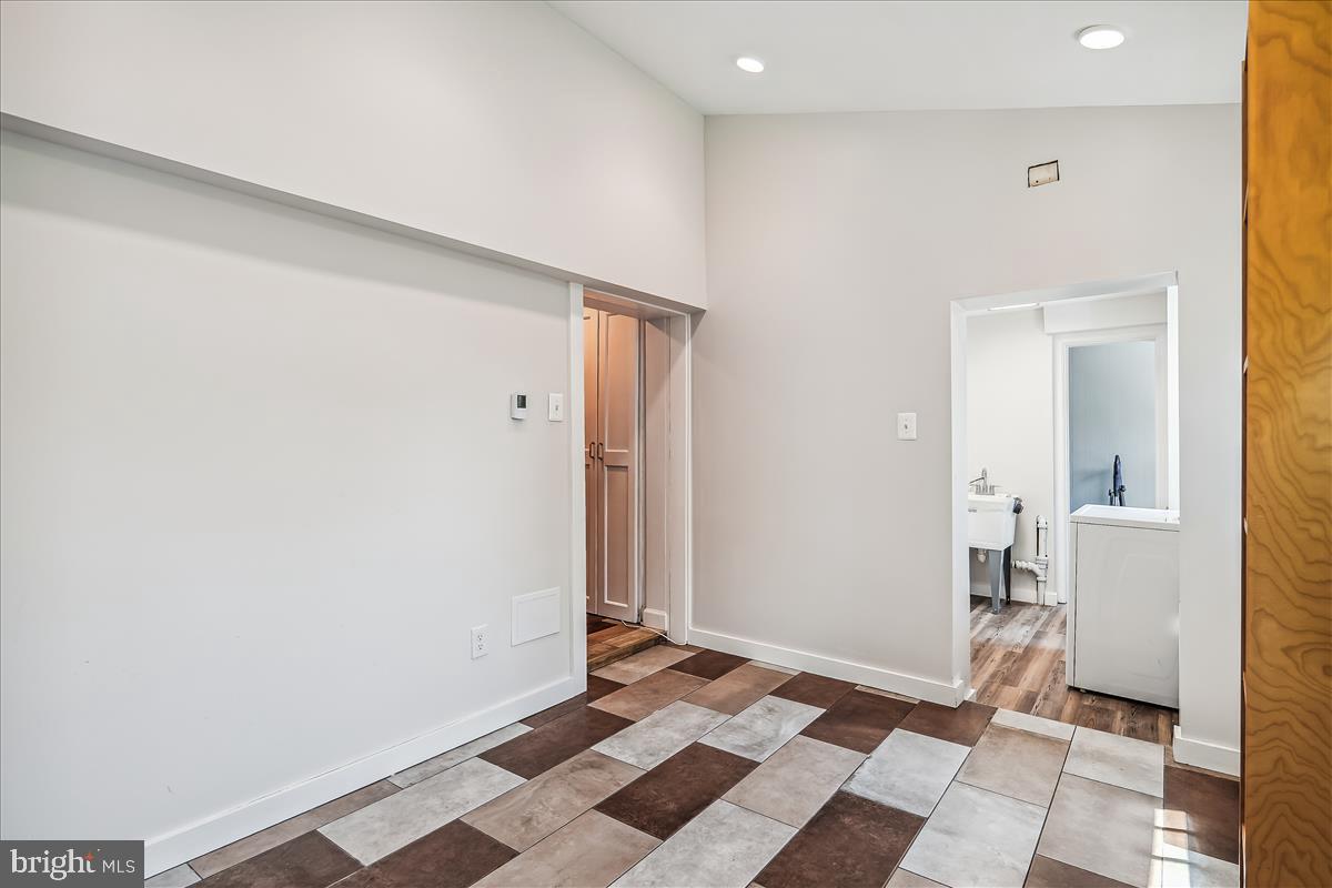 3605 Colony Road Fairfax, VA 22030 - Photo 30 of 78 Mudroom