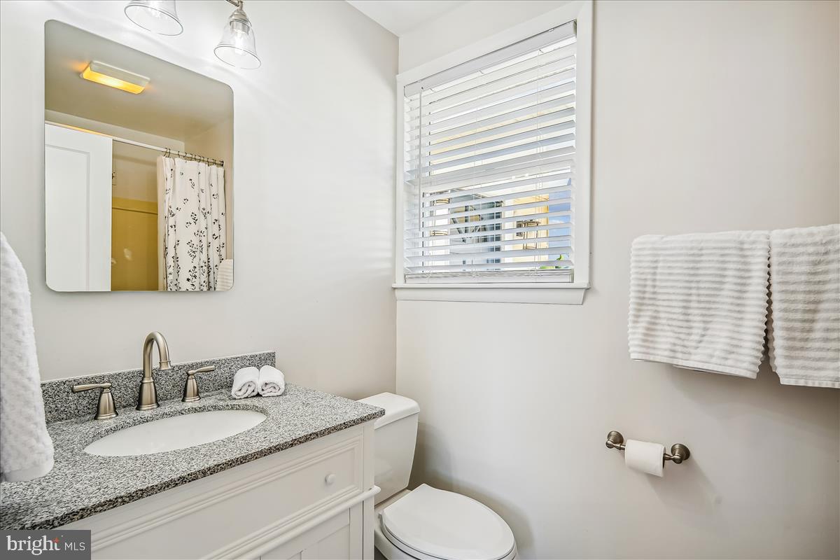 3605 Colony Road Fairfax, VA 22030 - Photo 31 of 78 Main Level Full Bath