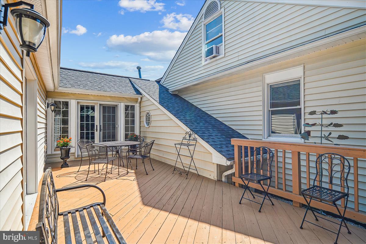 3605 Colony Road Fairfax, VA 22030 - Photo 53 of 78 Deck