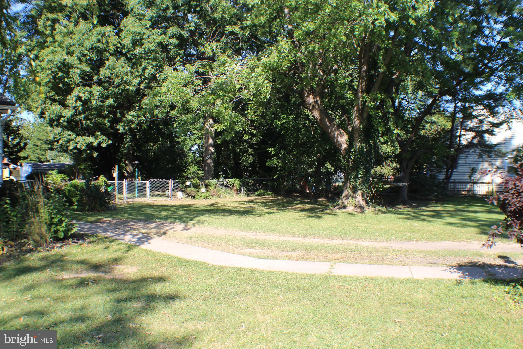 332 Worton Road Baltimore, MD 21221 - Photo 3 of 18 a view of a house with a yard