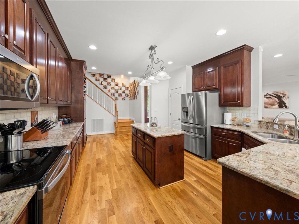 12713 Erinton Terrace Chesterfield, VA 23838 - Photo 22 of 79