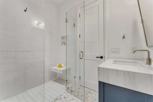 $4,995,000 | 5950 Southwest 83rd Street, South Miami, FL 33143