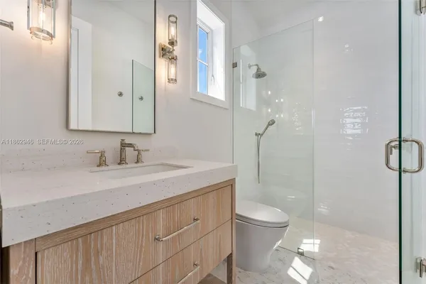 $4,995,000 | 5950 Southwest 83rd Street, South Miami, FL 33143