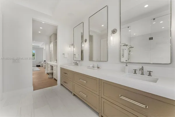 $4,995,000 | 5950 Southwest 83rd Street, South Miami, FL 33143