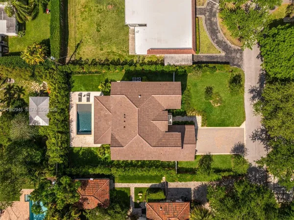 $4,995,000 | 5950 Southwest 83rd Street, South Miami, FL 33143