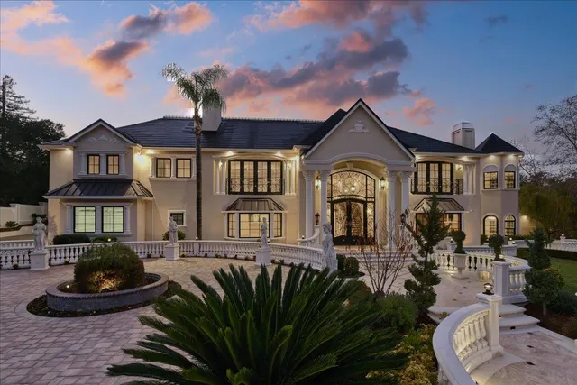 $21,998,888 | 18911 Decatur Road, Los Gatos, CA 95030