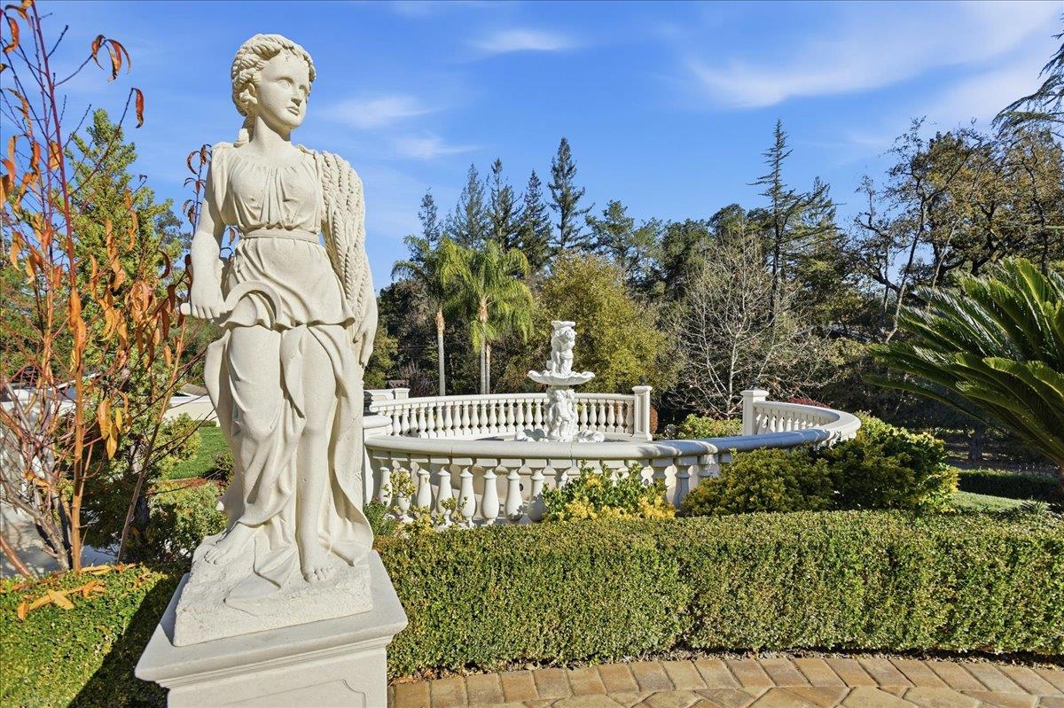 18911 Decatur Road Los Gatos, CA 95030 - Photo 14 of 143
