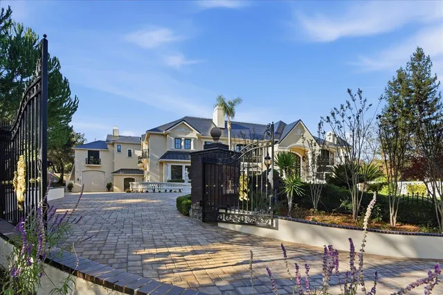 $21,998,888 | 18911 Decatur Road, Los Gatos, CA 95030