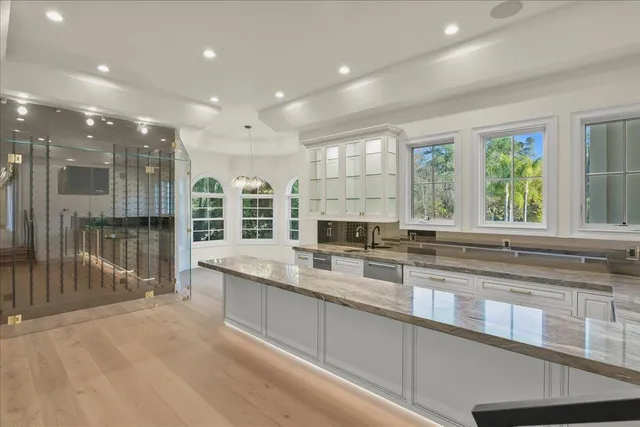 $21,998,888 | 18911 Decatur Road, Los Gatos, CA 95030