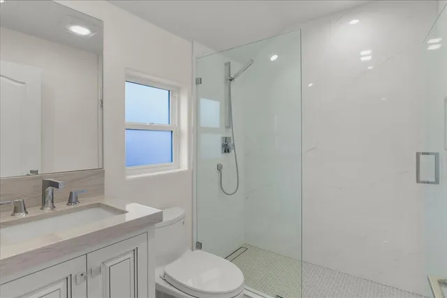 $21,998,888 | 18911 Decatur Road, Los Gatos, CA 95030