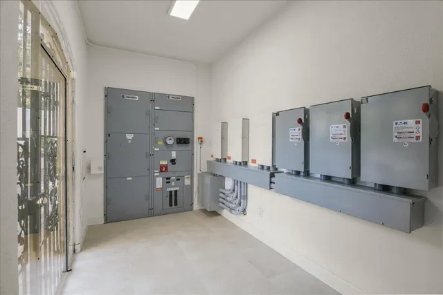 $21,998,888 | 18911 Decatur Road, Los Gatos, CA 95030