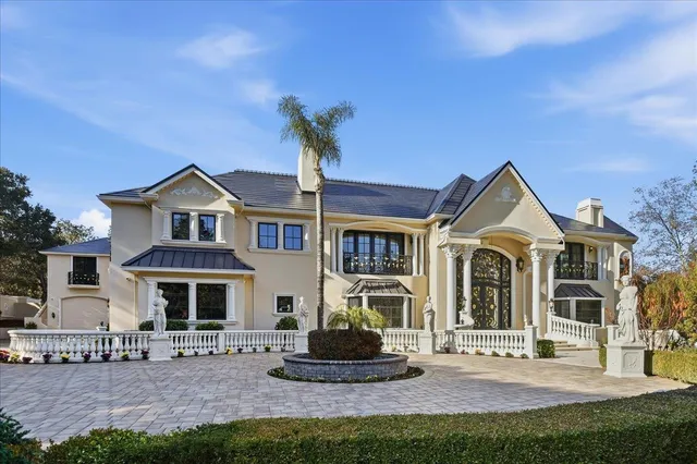 $21,998,888 | 18911 Decatur Road, Los Gatos, CA 95030