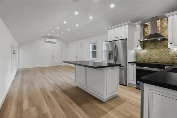 $21,998,888 | 18911 Decatur Road, Los Gatos, CA 95030