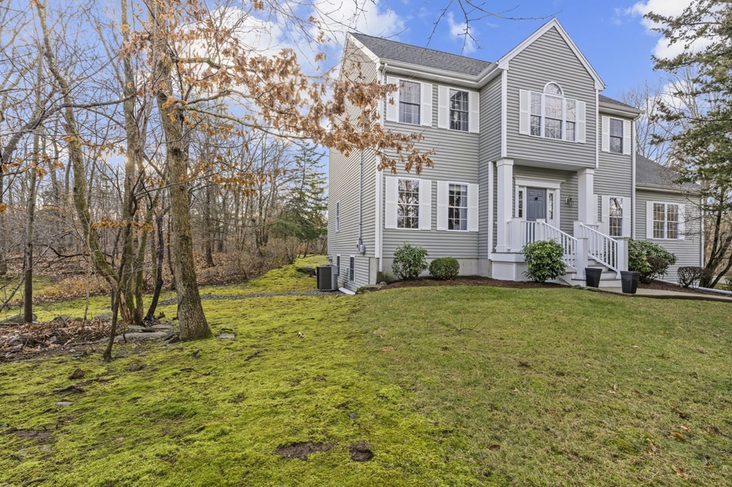 125 Old Staples Road Cumberland, RI 02864 - Photo 1 of 26 Gallery Image 1