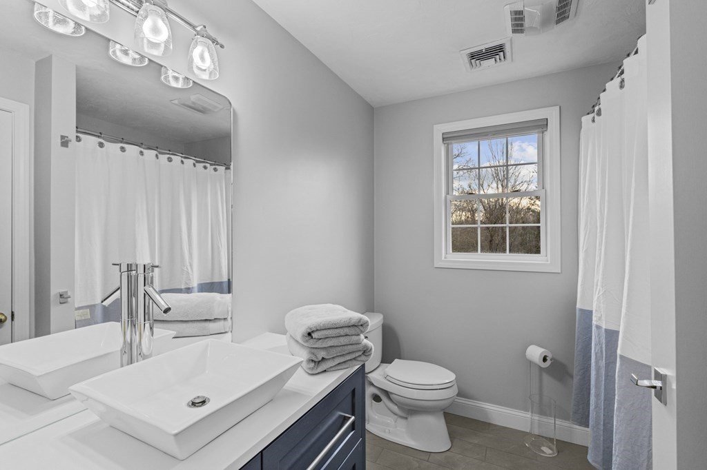 125 Old Staples Road Cumberland, RI 02864 - Photo 15 of 26 Gallery Image 15