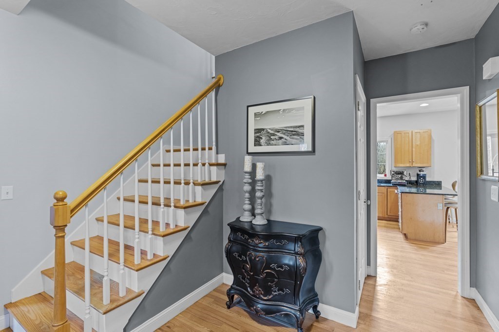 125 Old Staples Road Cumberland, RI 02864 - Photo 2 of 26 Gallery Image 2