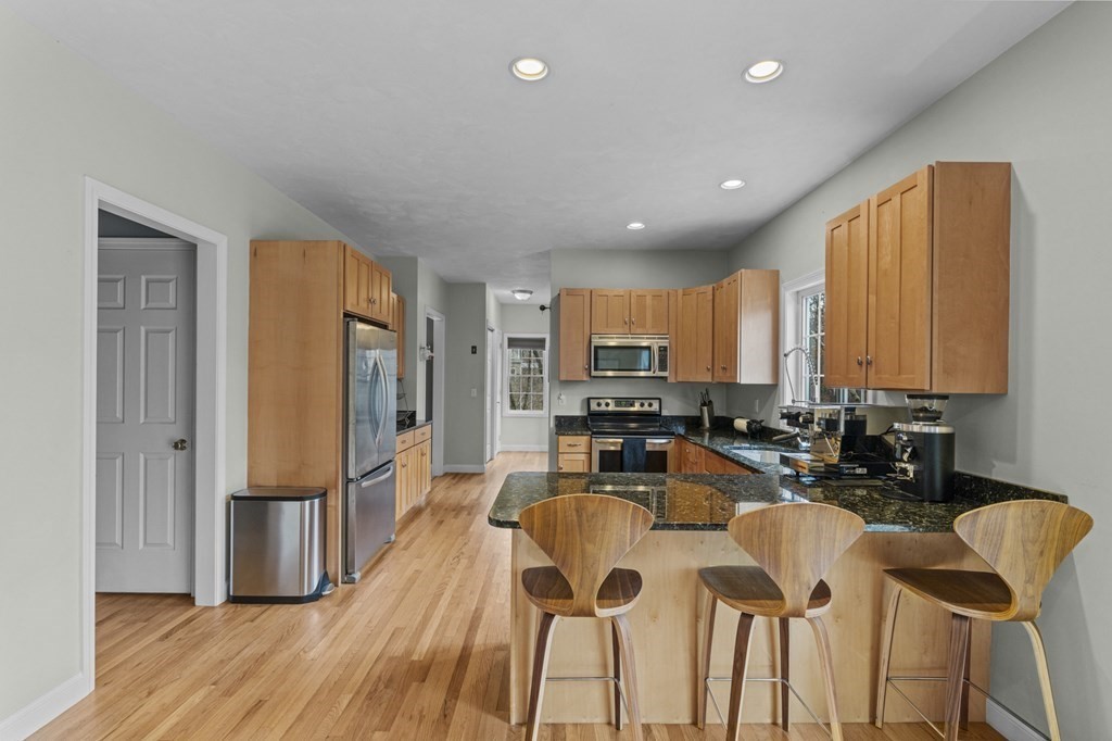 125 Old Staples Road Cumberland, RI 02864 - Photo 7 of 26 Gallery Image 7