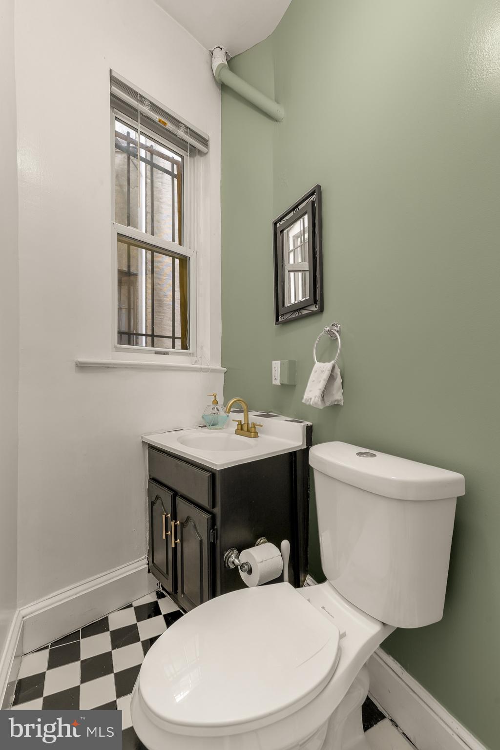 43 T Street Northwest Washington, DC 20001 - Photo 13 of 33