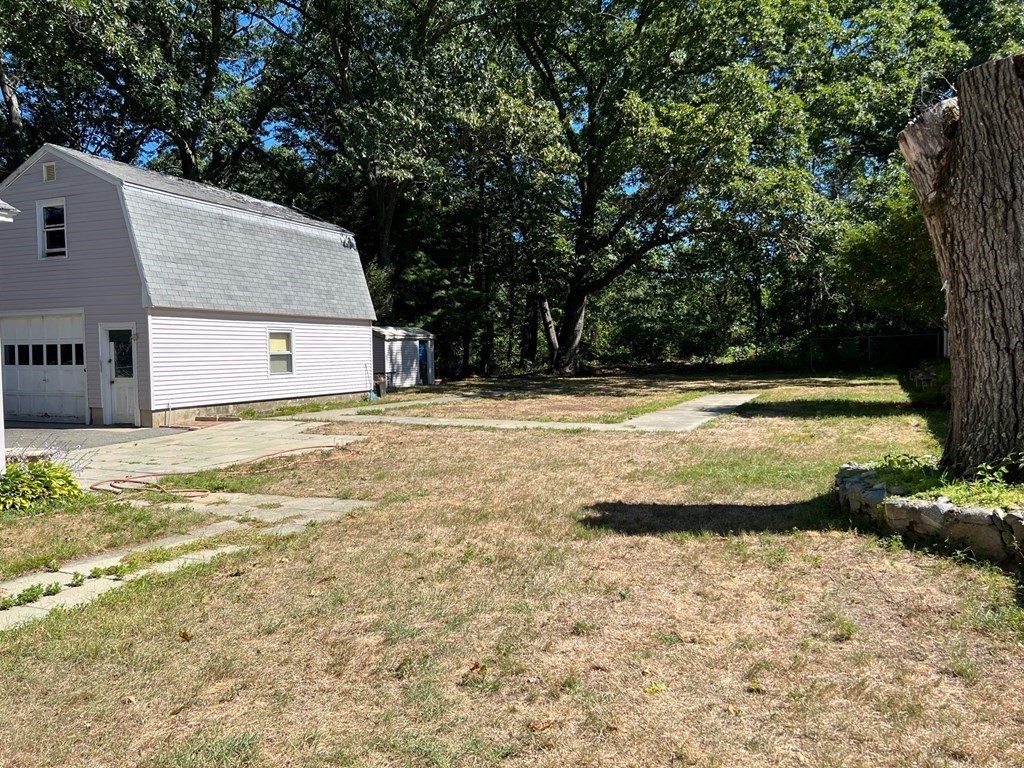 311 Burnham Road Lowell, MA 01852 - Photo 3 of 14 Gallery Image 3
