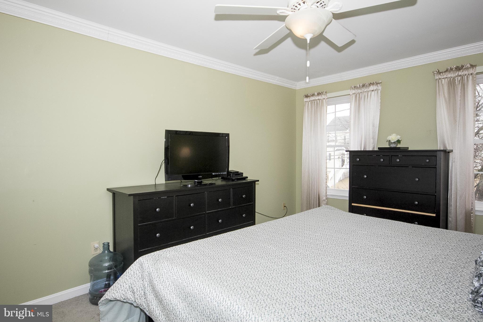 4540 Ridge Road Baltimore, MD 21236 - Photo 15 of 30 Bedroom (Master) w/Attached Full Master Bath