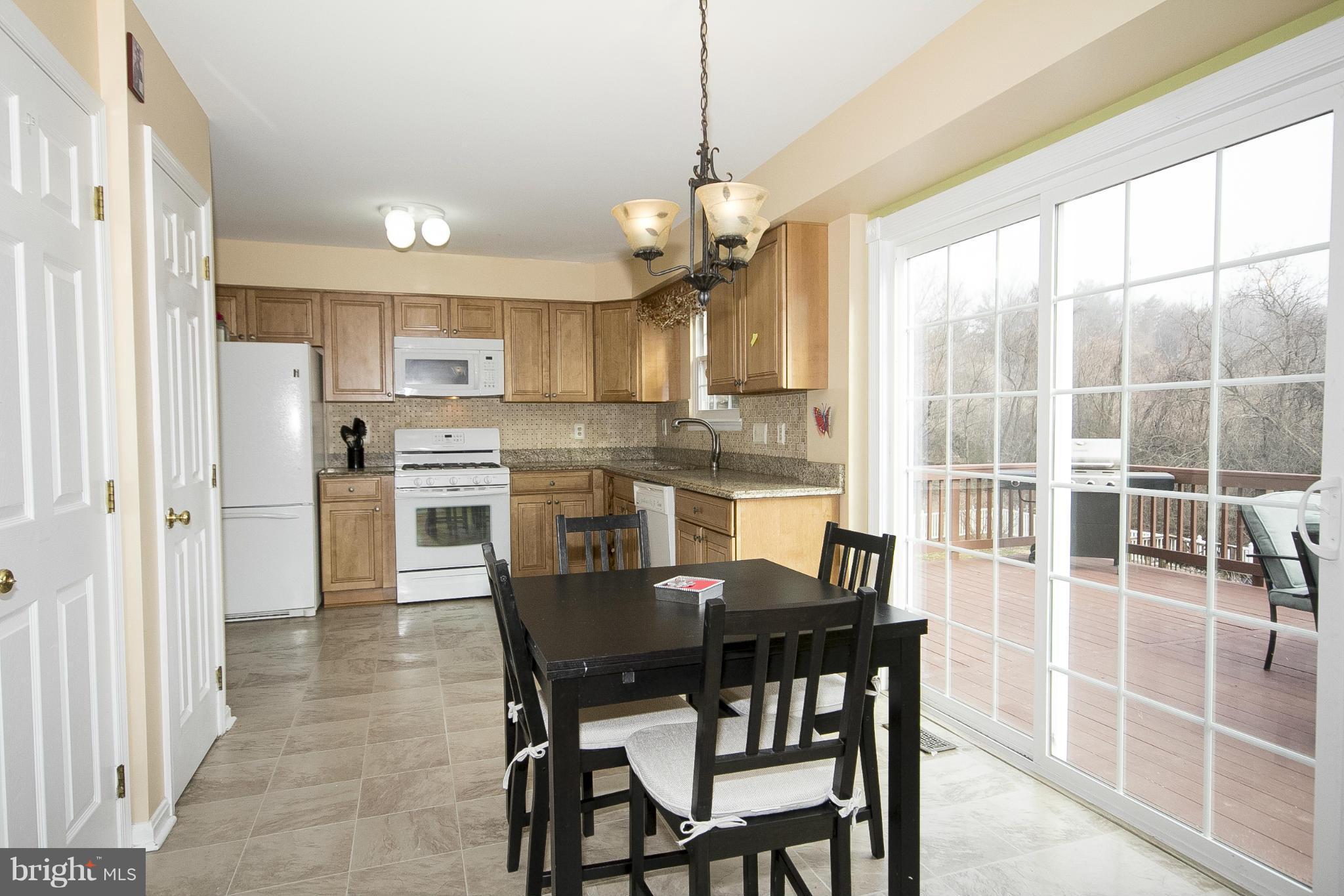 4540 Ridge Road Baltimore, MD 21236 - Photo 6 of 30 Eat-In Kitchen w/Breakfast Area