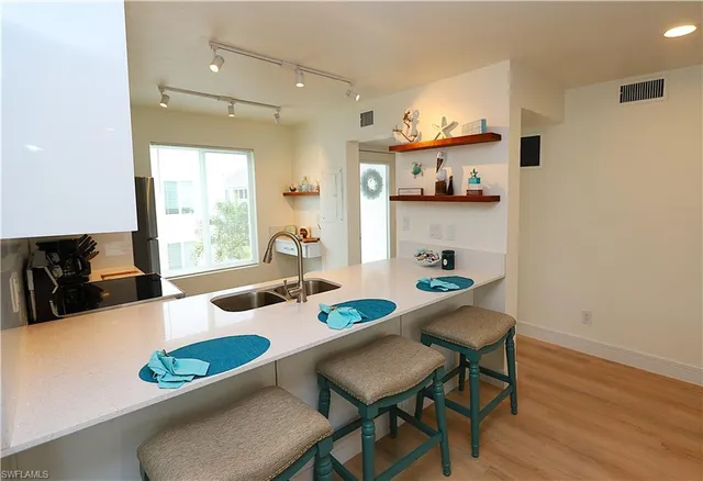 $2,400 | 2235 San Marco Road, Unit 5204, Marco Island, FL 34145