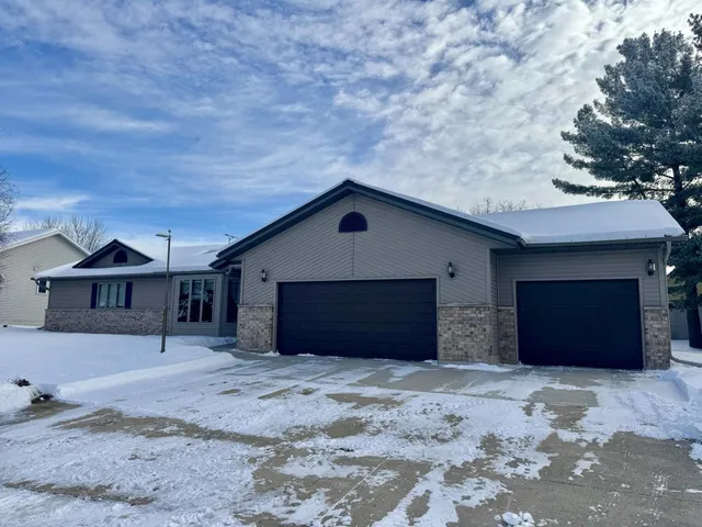 $389,900 | 314 Forest Street, Fox Lake, WI 53933