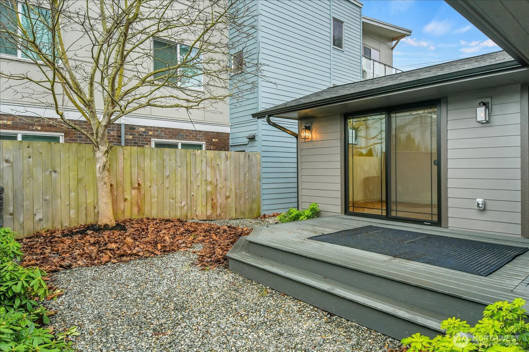 304 Daley Street Edmonds, WA 98020 - Photo 12 of 15