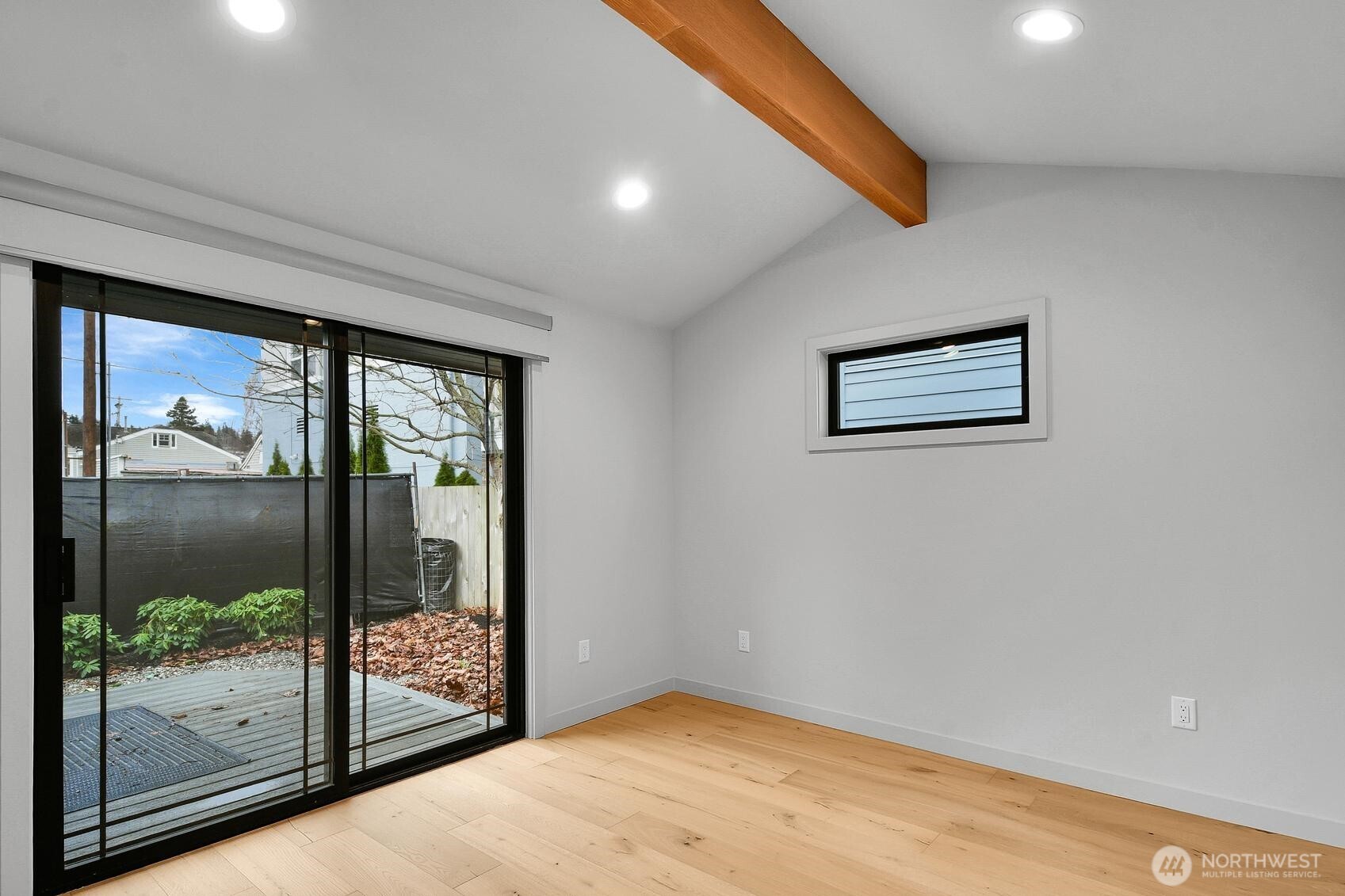 304 Daley Street Edmonds, WA 98020 - Photo 10 of 15