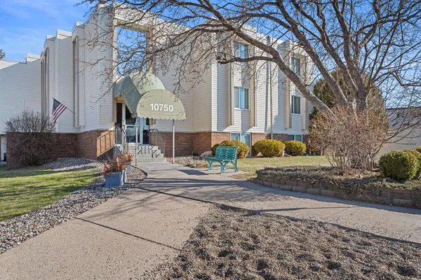 $134,444 | 10750 Rockford Road, Unit 313, Plymouth, MN 55442