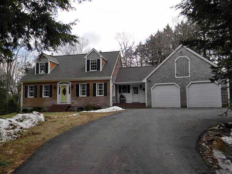 37 Merritt Road Harpswell, ME 04079 - Photo 1 of 35 Exterior Front.