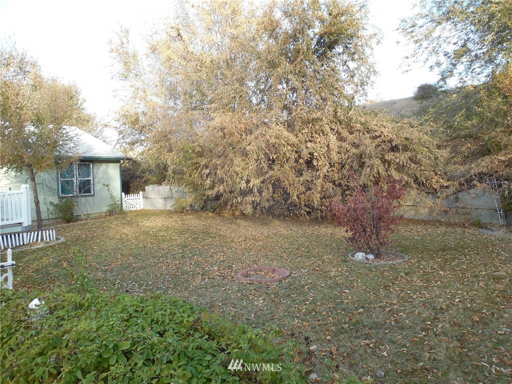 1505 Lower Monitor Road Wenatchee, WA 98801 - Photo 5 of 18 Gallery Image 5