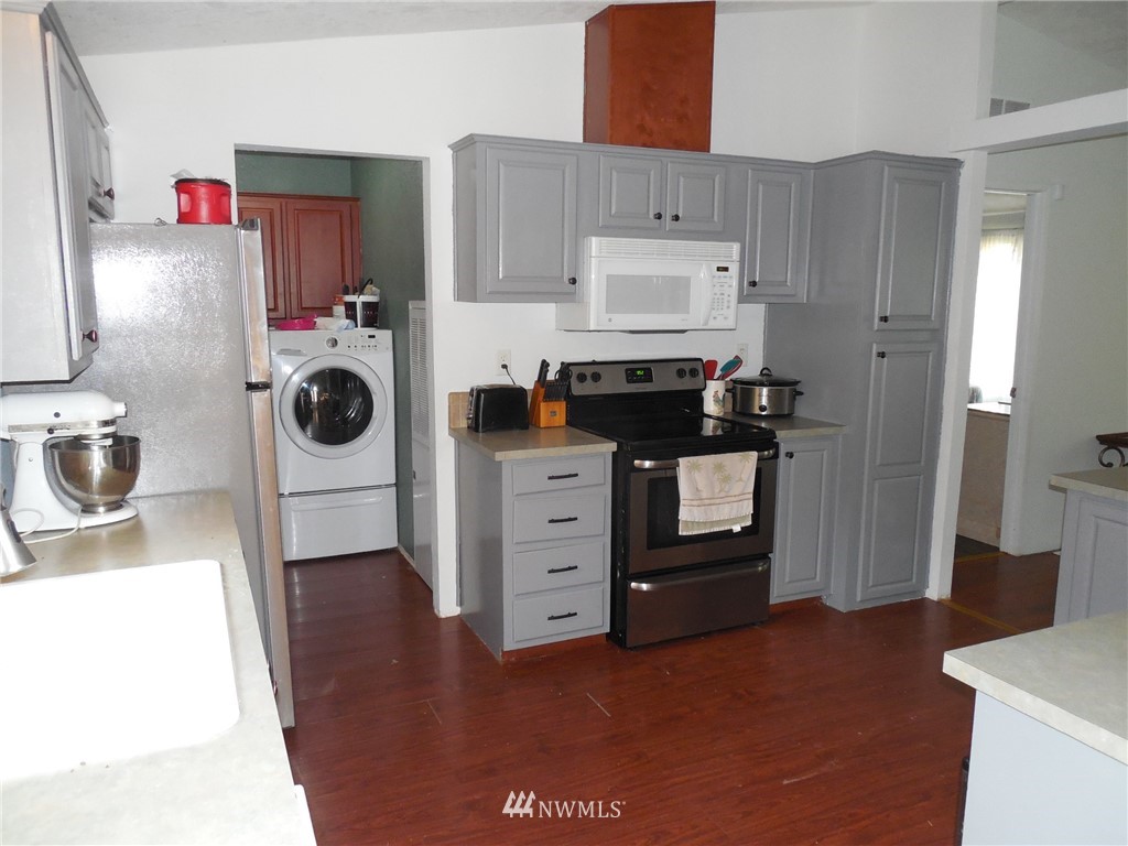 1505 Lower Monitor Road Wenatchee, WA 98801 - Photo 8 of 18 Gallery Image 8