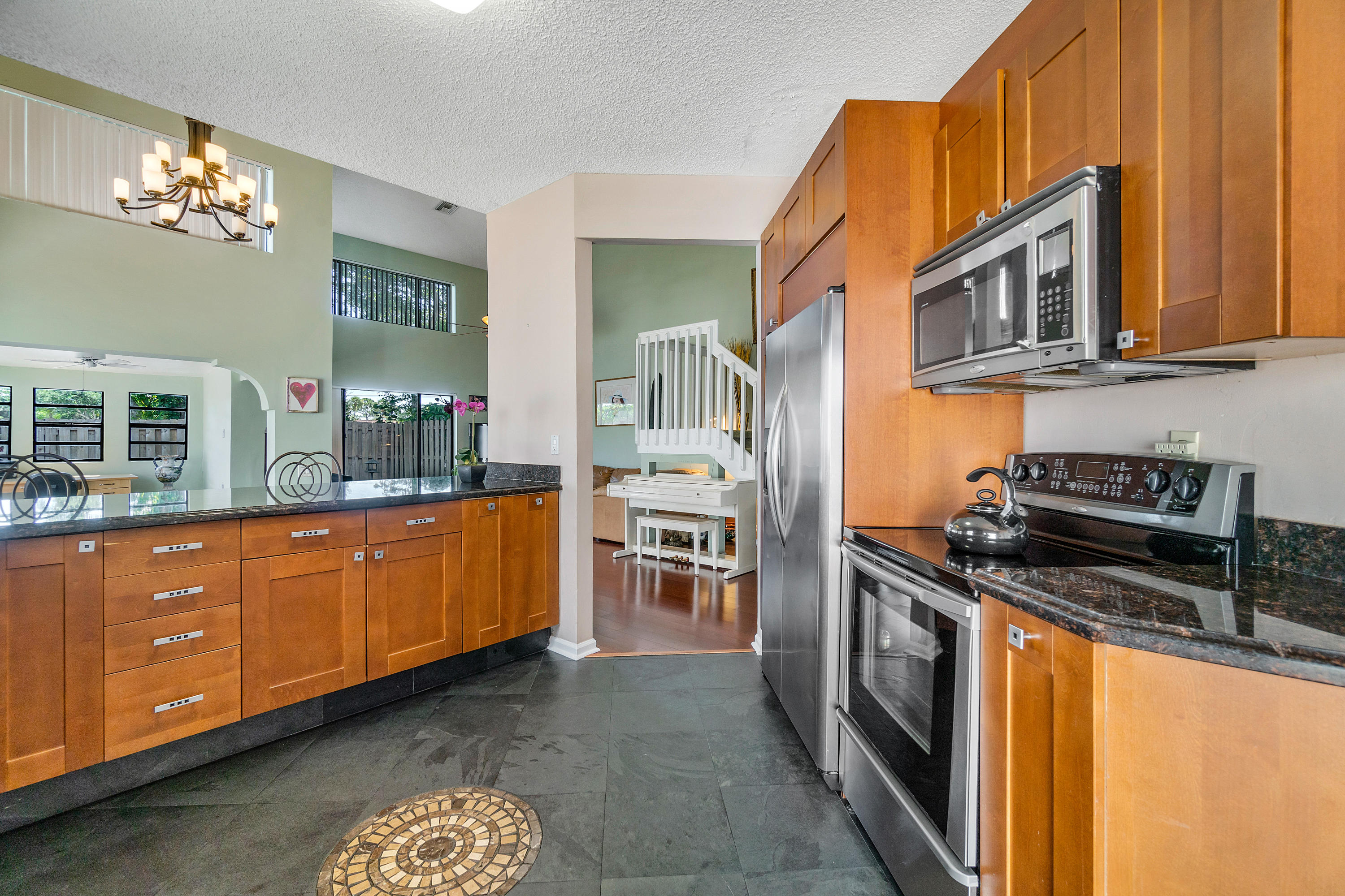 21704 Wapford Way Boca Raton, FL 33486 - Photo 5 of 14 KITCHEN