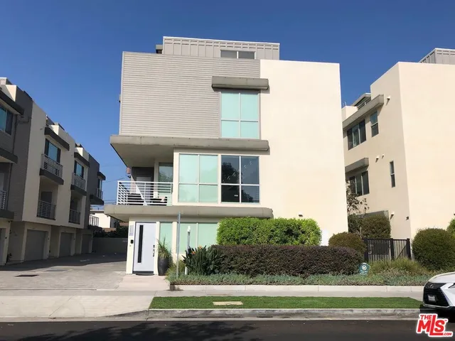 a view of a building with outdoor space