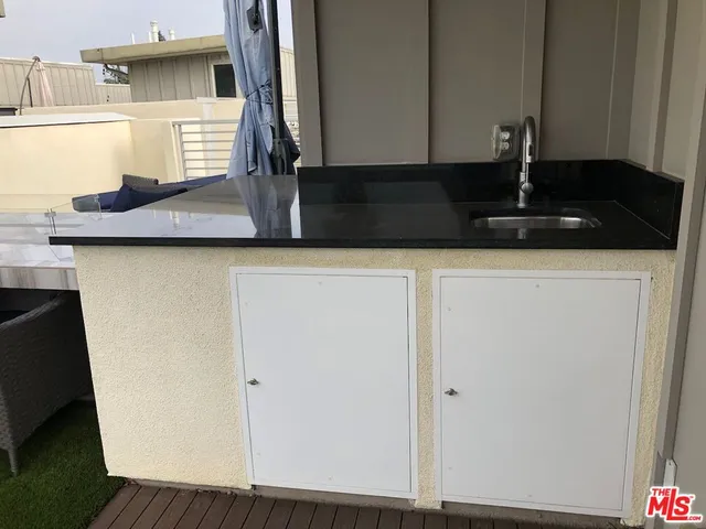 $5,800 | 12003 Emery Lane, Valley Village, CA 91607