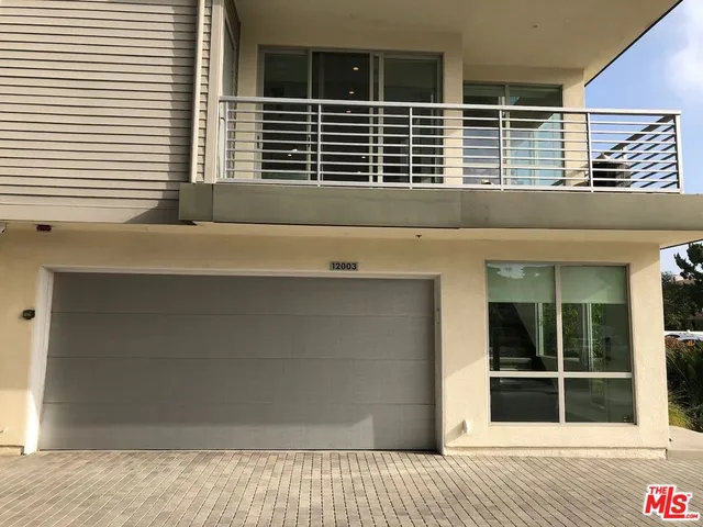 $5,800 | 12003 Emery Lane, Valley Village, CA 91607