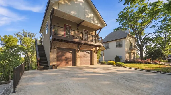 $1,300,000 | 334 Pine Ridge Road, Chattanooga, TN 37405