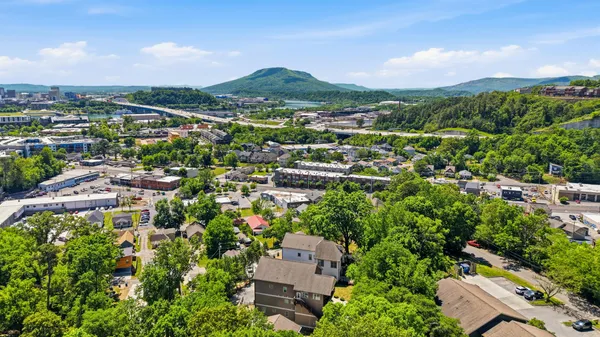 $1,300,000 | 334 Pine Ridge Road, Chattanooga, TN 37405